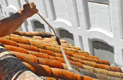 Nettoyage de toitures - Piolenc